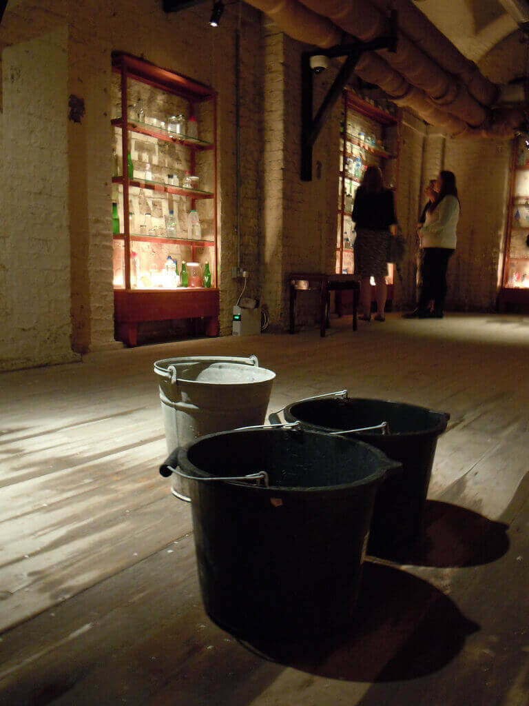bucket